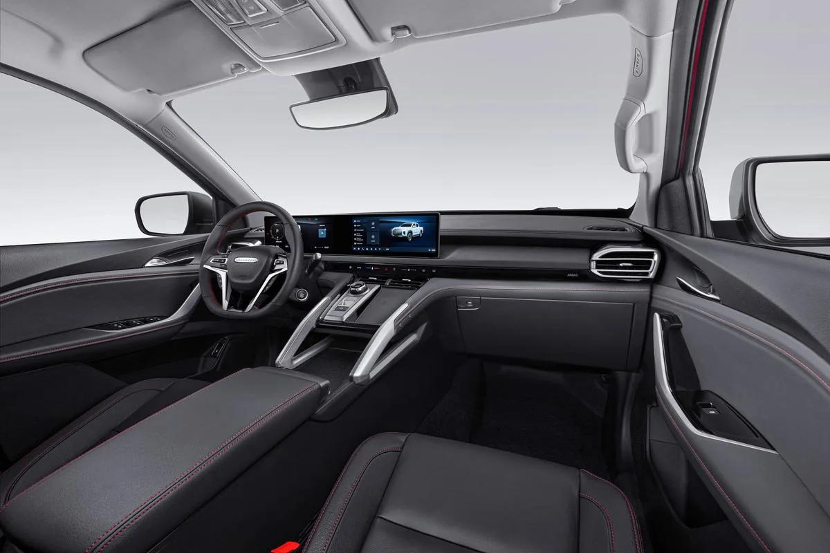 T60 MAX dashboard passenger side